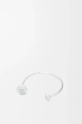 スターリングシルバー製「Anagram Pebbleカフ」