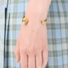 スターリングシルバー製「Anagram Pebbleカフ」 スターリングシルバー製「Anagram Pebbleカフ」