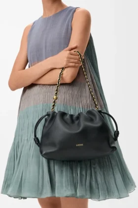 メロー・ナッパ・ラムスキン製 ミディアム・Flamenco Purse