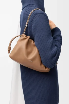 メロー・ナッパ・ラムスキン製 ミディアム・Flamenco Purse
