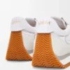 ナイロンとスエード製の「Flow Runner」 ナイロンとスエード製の「Flow Runner」