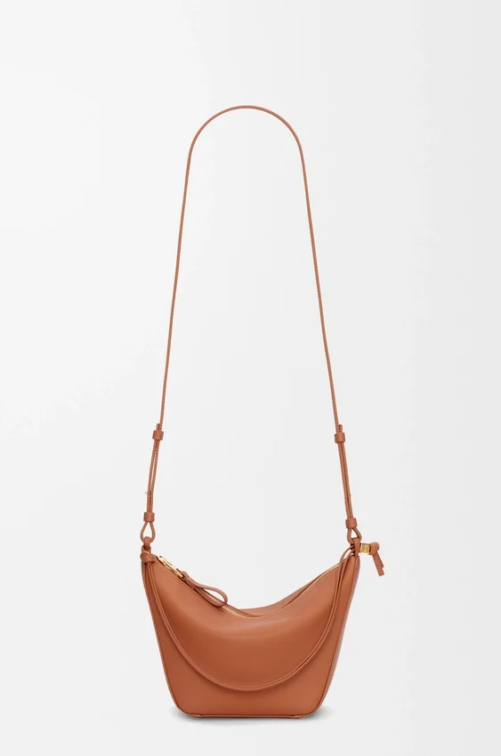 クラシックカーフスキン製 ミニ・Hammock Hobo クラシックカーフスキン製 ミニ・Hammock Hobo