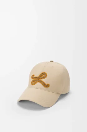 コットン製の「L」パッチキャップ