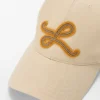 コットン製の「L」パッチキャップ コットン製の「L」パッチキャップ