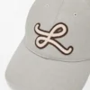 コットン製の「L」パッチキャップ コットン製の「L」パッチキャップ