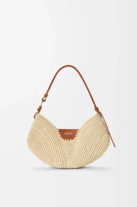 ラフィアとカーフスキンを使用したミディアムサイズのloeweスイングバッグ