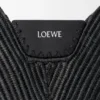 ラフィアとカーフスキンを使用したミディアムサイズのloeweスイングバッグ ラフィアとカーフスキンを使用したミディアムサイズのloeweスイングバッグ