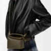 クラシックカーフスキン製 Mini Puzzle Edge バッグ クラシックカーフスキン製 Mini Puzzle Edge バッグ