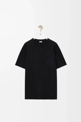 コットン製のリラックスフィットシャツ