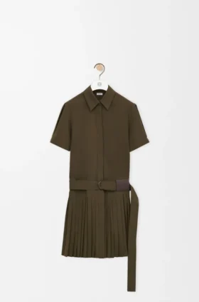 コットン混紡のプリーツドレス