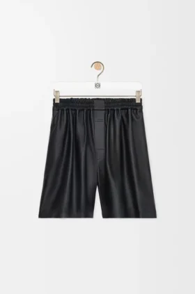 ナッパラムスキン製のショートパンツ