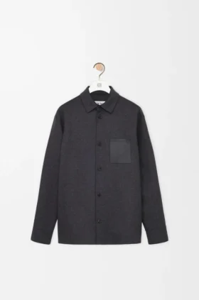 ウールとカシミア製のオーバーシャツ