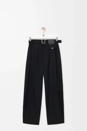 ウール製パンツ