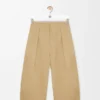 コットン製クロップドパンツ コットン製クロップドパンツ