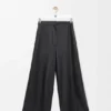 ナッパラムスキン製クロップドパンツ ナッパラムスキン製クロップドパンツ