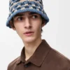 ラフィアとカーフスキン製のパッチ付きクロシェ・バケットハット ラフィアとカーフスキン製のパッチ付きクロシェ・バケットハット