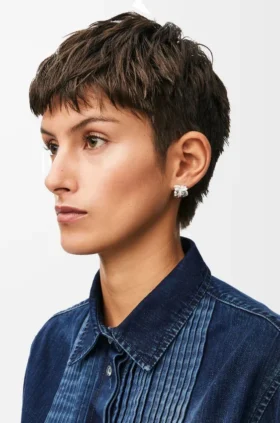 スターリングシルバーとエナメル製「ネスト」スモールフープピアス スターリングシルバーとエナメル製「ネスト」スモールフープピアス