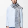 ウールとカシミアのスカーフ ウールとカシミアのスカーフ