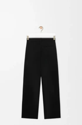 ウール製パンツ