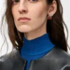 スターリングシルバー、エナメル、クリスタル製のスカラベオ・イヤリング スターリングシルバー、エナメル、クリスタル製のスカラベオ・イヤリング