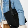 キャンバスとスエード製の「フレックス・ジップド・トートバッグ」 キャンバスとスエード製の「フレックス・ジップド・トートバッグ」