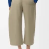 コットン製クロップドパンツ コットン製クロップドパンツ