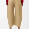 コットン製クロップドパンツ コットン製クロップドパンツ