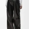 ナッパラムスキン製のベルト付きパンツ