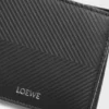 テクスチャード加工を施したクラシックカーフスキン製 二つ折りコイン財布 テクスチャード加工を施したクラシックカーフスキン製 二つ折りコイン財布