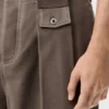 コットン混紡のパンツ
