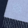 ウールとカシミアのスカーフ ウールとカシミアのスカーフ