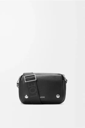 しなやかなグレインカーフスキン製のスモール・Pebble・メッセンジャーバッグ