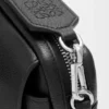 しなやかなグレインカーフスキン製のスモール・Pebble・メッセンジャーバッグ しなやかなグレインカーフスキン製のスモール・Pebble・メッセンジャーバッグ