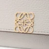 Pebbleグレインカーフスキン製「Anagram」コンチネンタル財布 Pebbleグレインカーフスキン製「Anagram」コンチネンタル財布