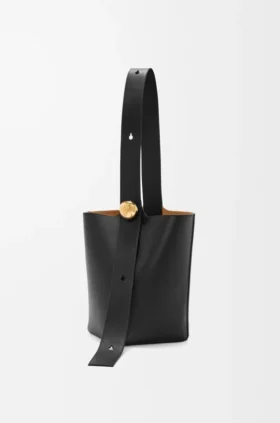 滑らかなカーフスキン製 ミディアム Pebble Bucket