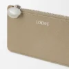Pebbleグレインカーフスキン製のPebble・コインカードホルダー Pebbleグレインカーフスキン製のPebble・コインカードホルダー