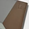 クラシックカーフスキン製のPuzzleバイフォールド・コイン財布 クラシックカーフスキン製のPuzzleバイフォールド・コイン財布