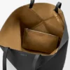 ソフトグレインカーフスキン製 ラージ ホリゾンタル Puzzle Fold トートバッグ ソフトグレインカーフスキン製 ラージ ホリゾンタル Puzzle Fold トートバッグ