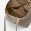 ソフトグレインカーフスキン製 ミディアム Puzzle Fold トートバッグ ソフトグレインカーフスキン製 ミディアム Puzzle Fold トートバッグ