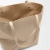 光沢のあるカーフスキン製 ミディアム Puzzle Fold トートバッグ 光沢のあるカーフスキン製 ミディアム Puzzle Fold トートバッグ
