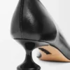 ゴートスキン製の「Toy Pump」 ゴートスキン製の「Toy Pump」